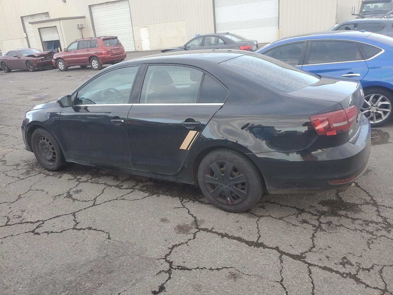 2017 Volkswagen Jetta S - Фото 2