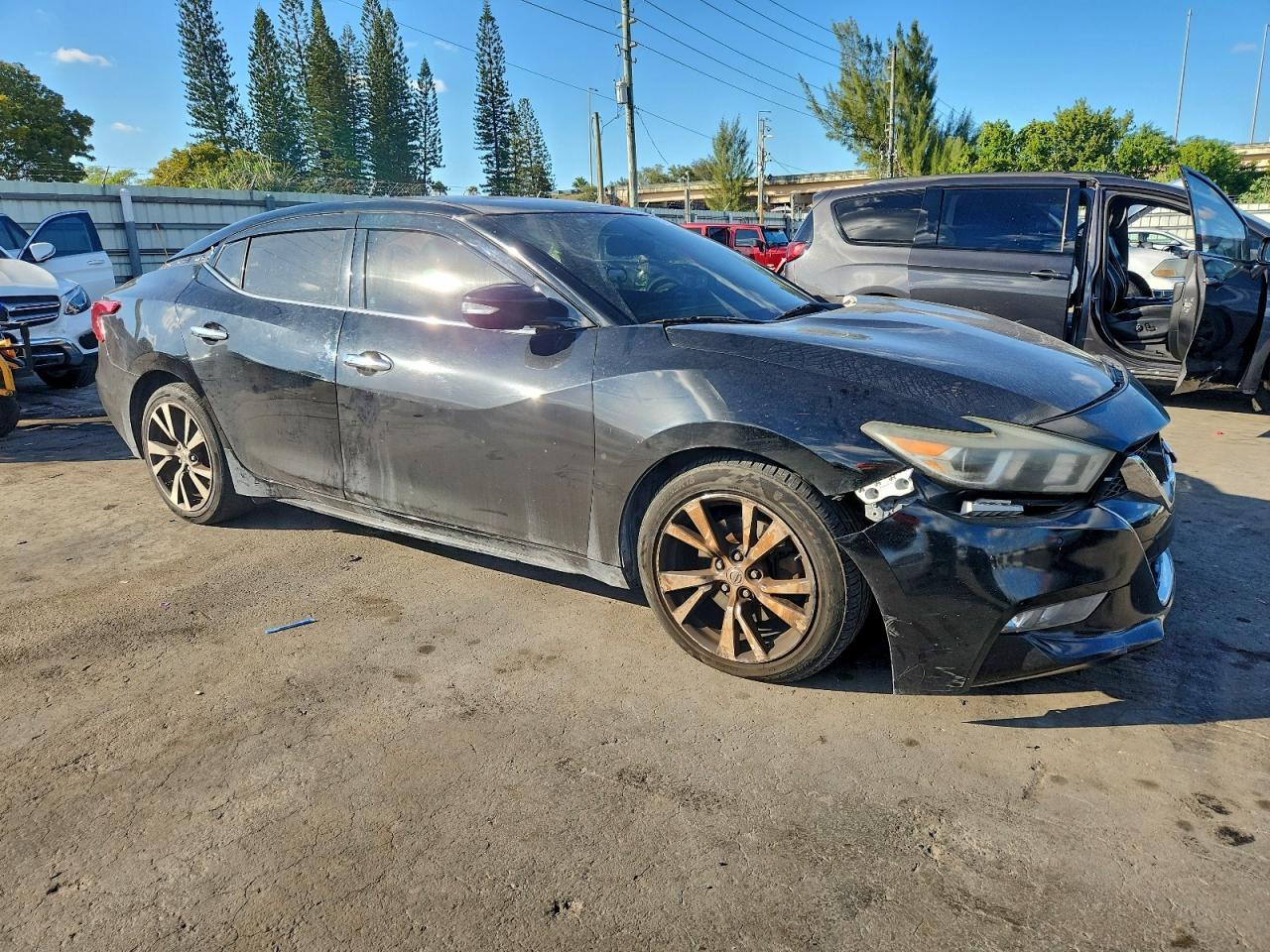 2017 Nissan Maxima 3.5S - Image 4