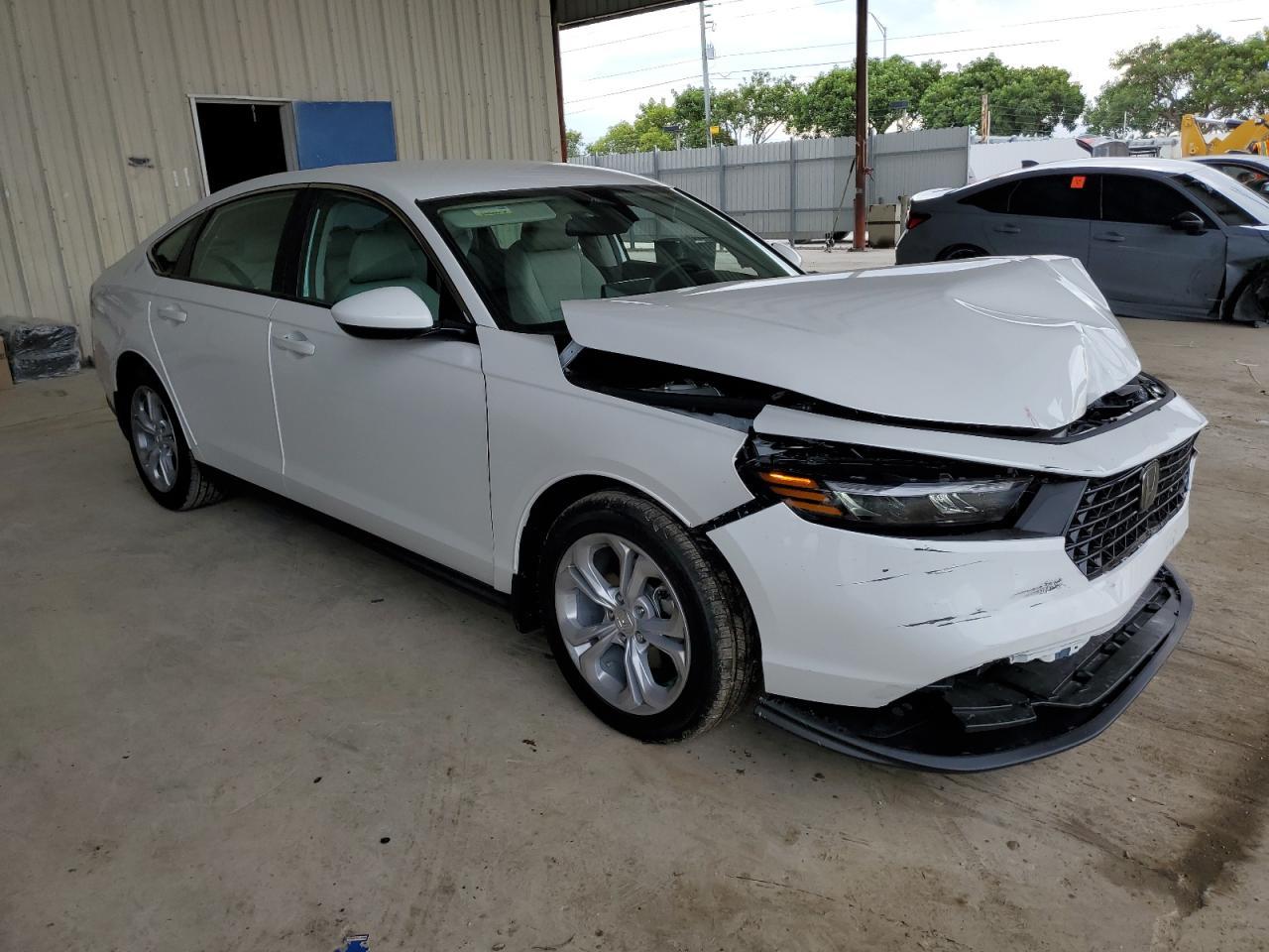 2025 Honda Accord Lx - Фото 4