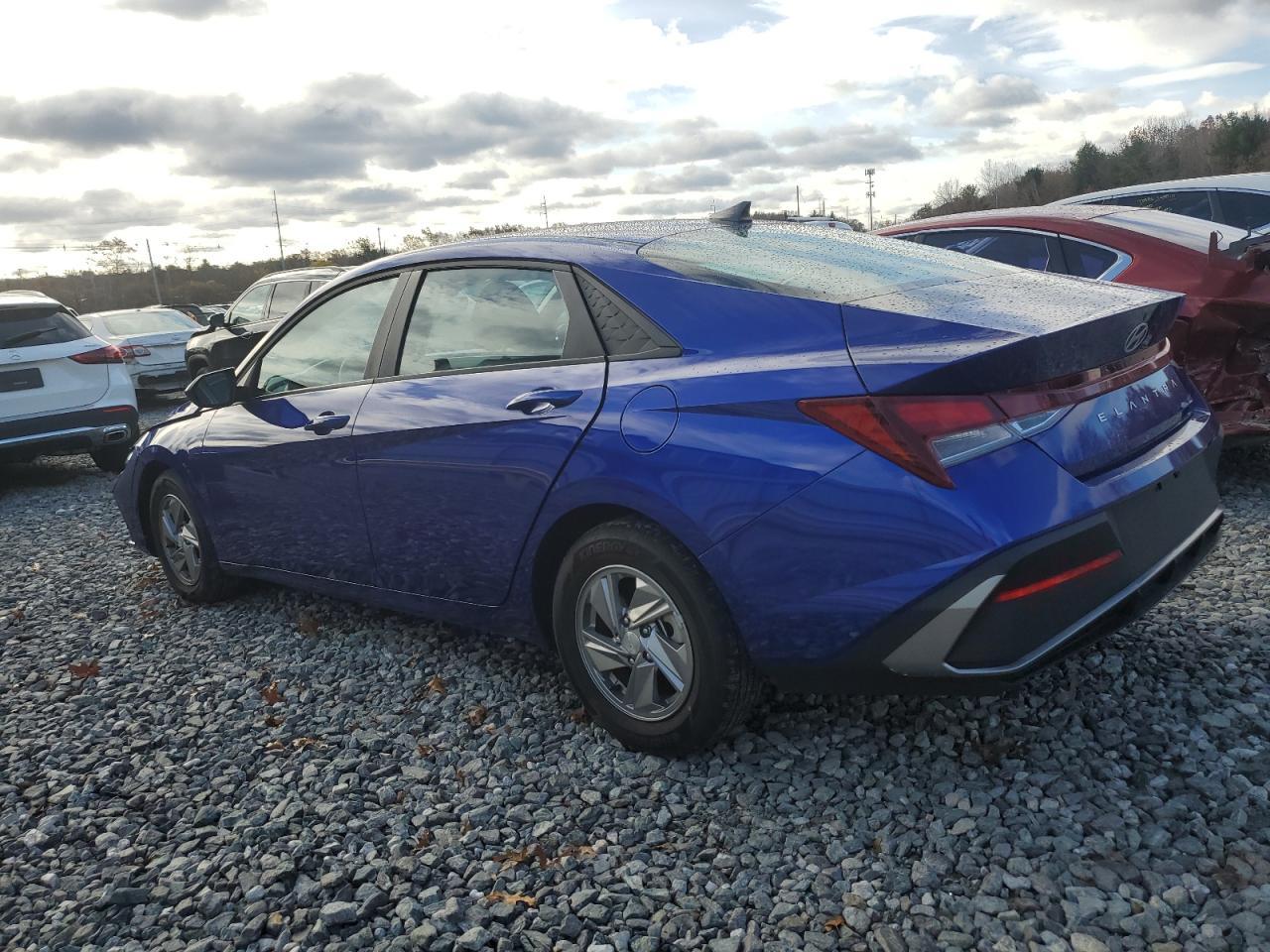 2024 Hyundai Elantra Se - Фото 2