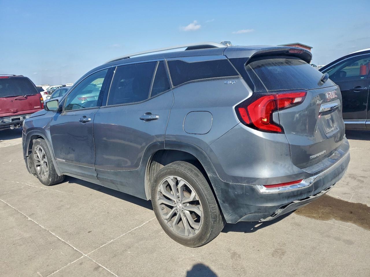 2020 GMC Terrain Slt - Фото 2