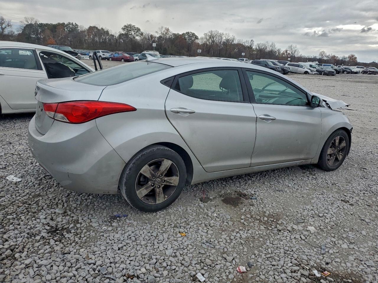 2012 Hyundai Elantra Gls - Image 3