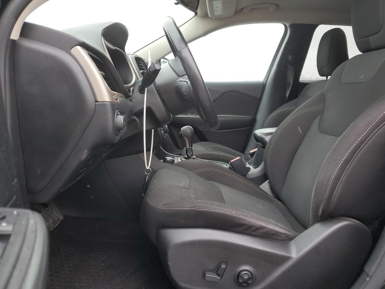 2016 Jeep Cherokee Latitude - Фото 7