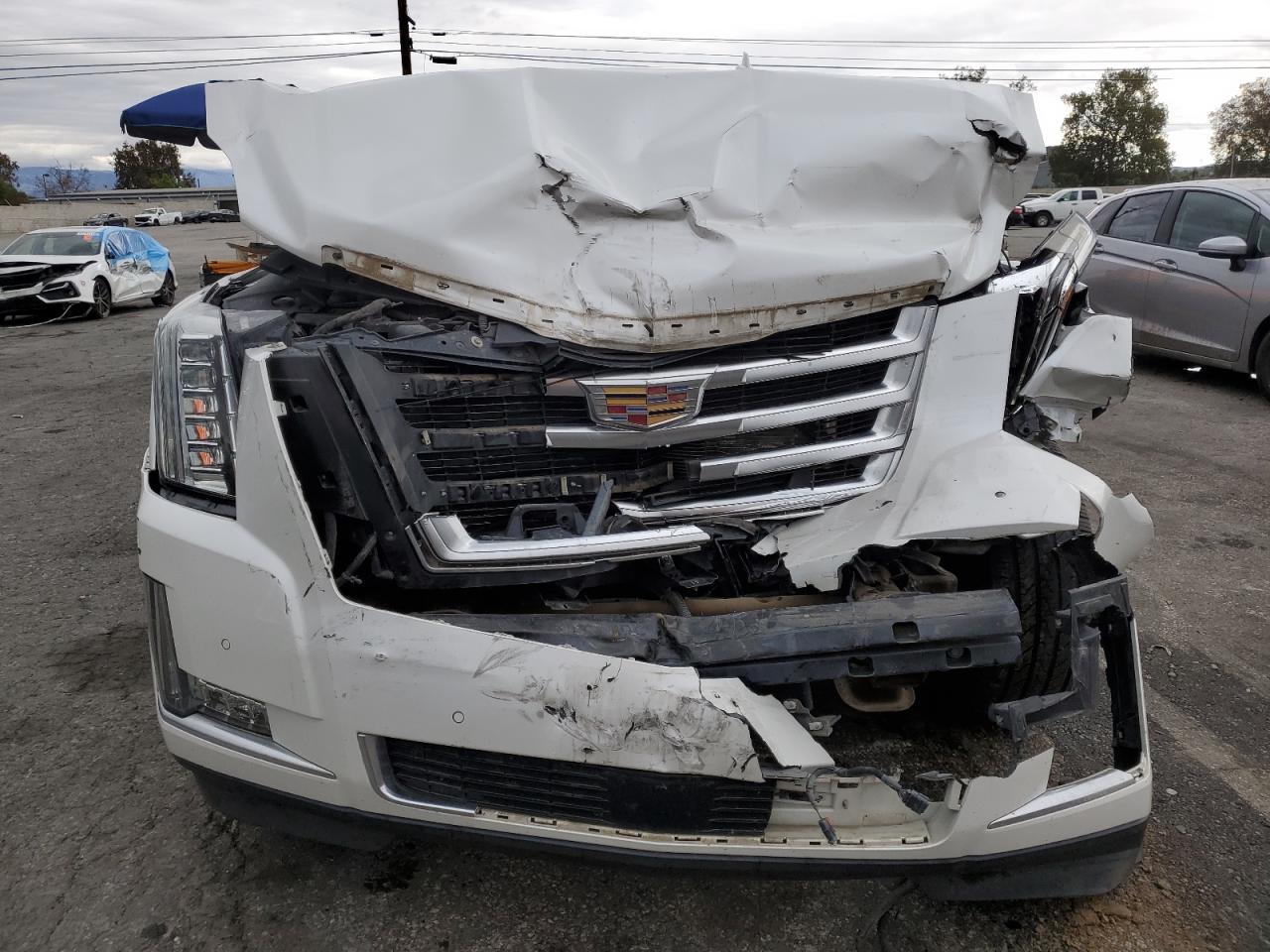 2016 Cadillac Escalade Esv Premium - Фото 5