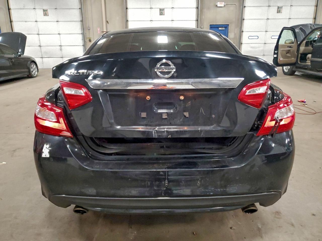 2016 Nissan Altima 2.5 - Image 6