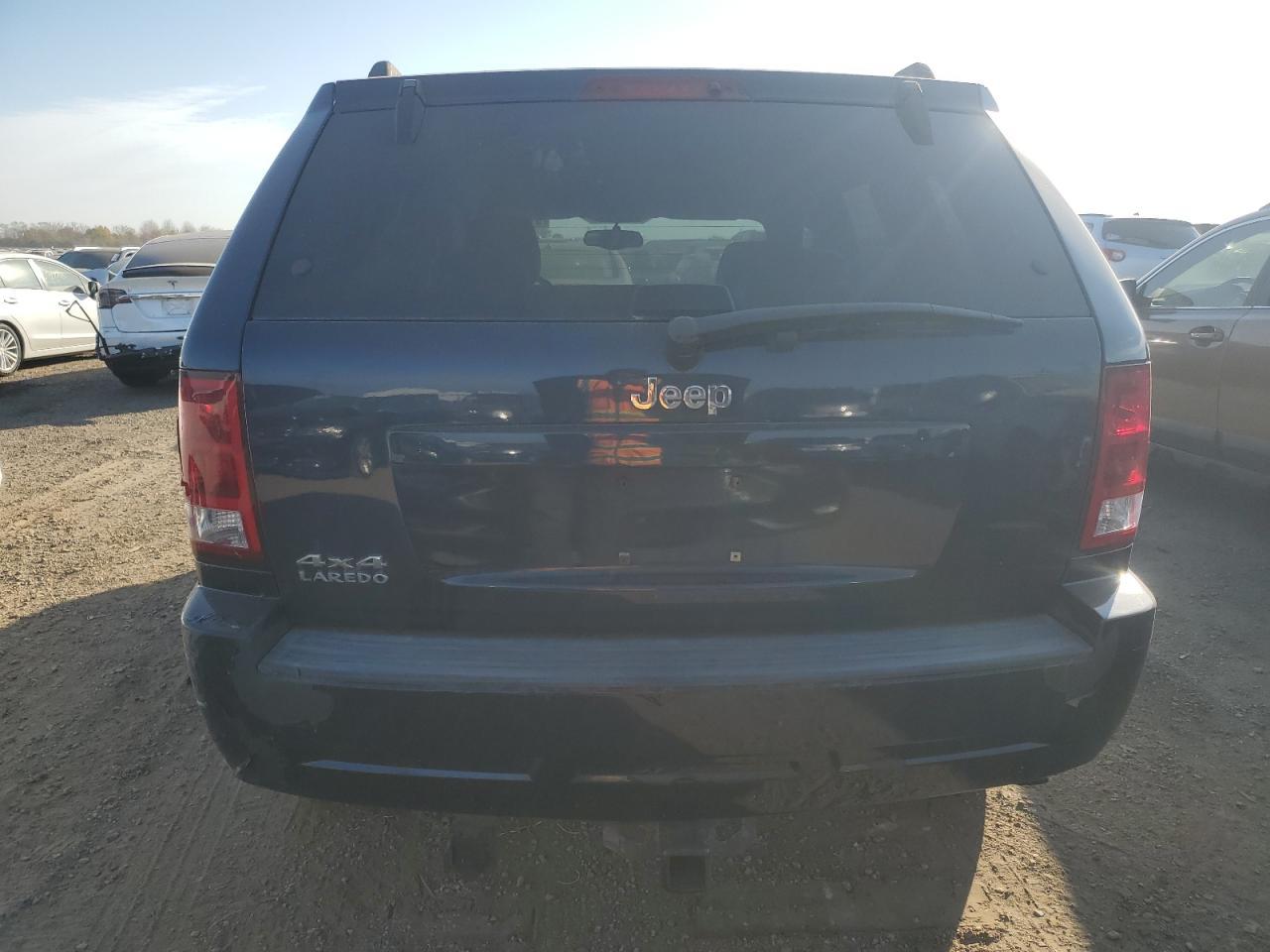2006 Jeep Grand Cherokee Laredo - Image 6