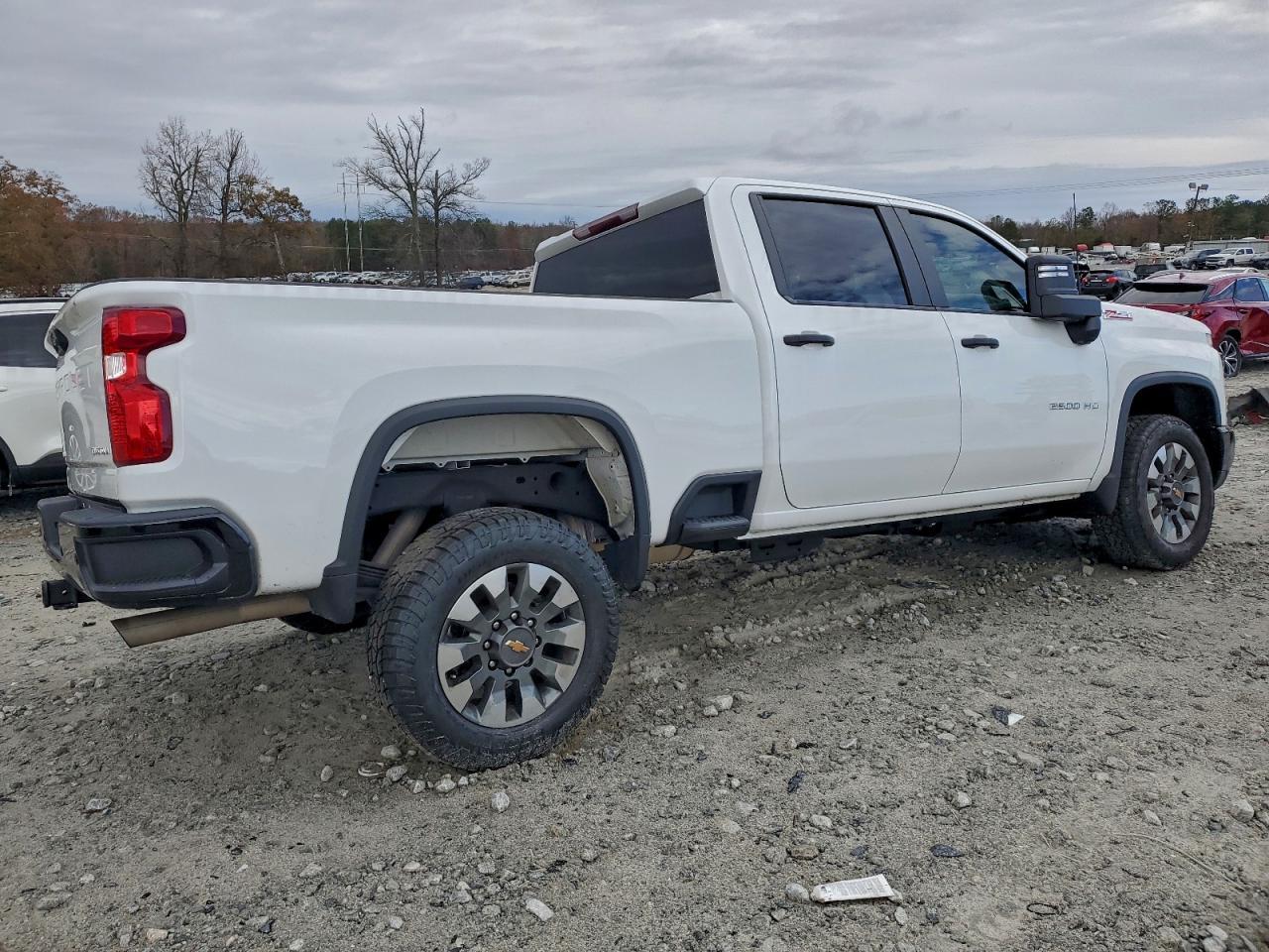 2024 Chevrolet Silverado K2500 Custom - Фото 3