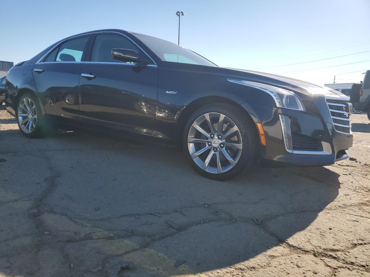 2018 Cadillac Cts Luxury - Image 4