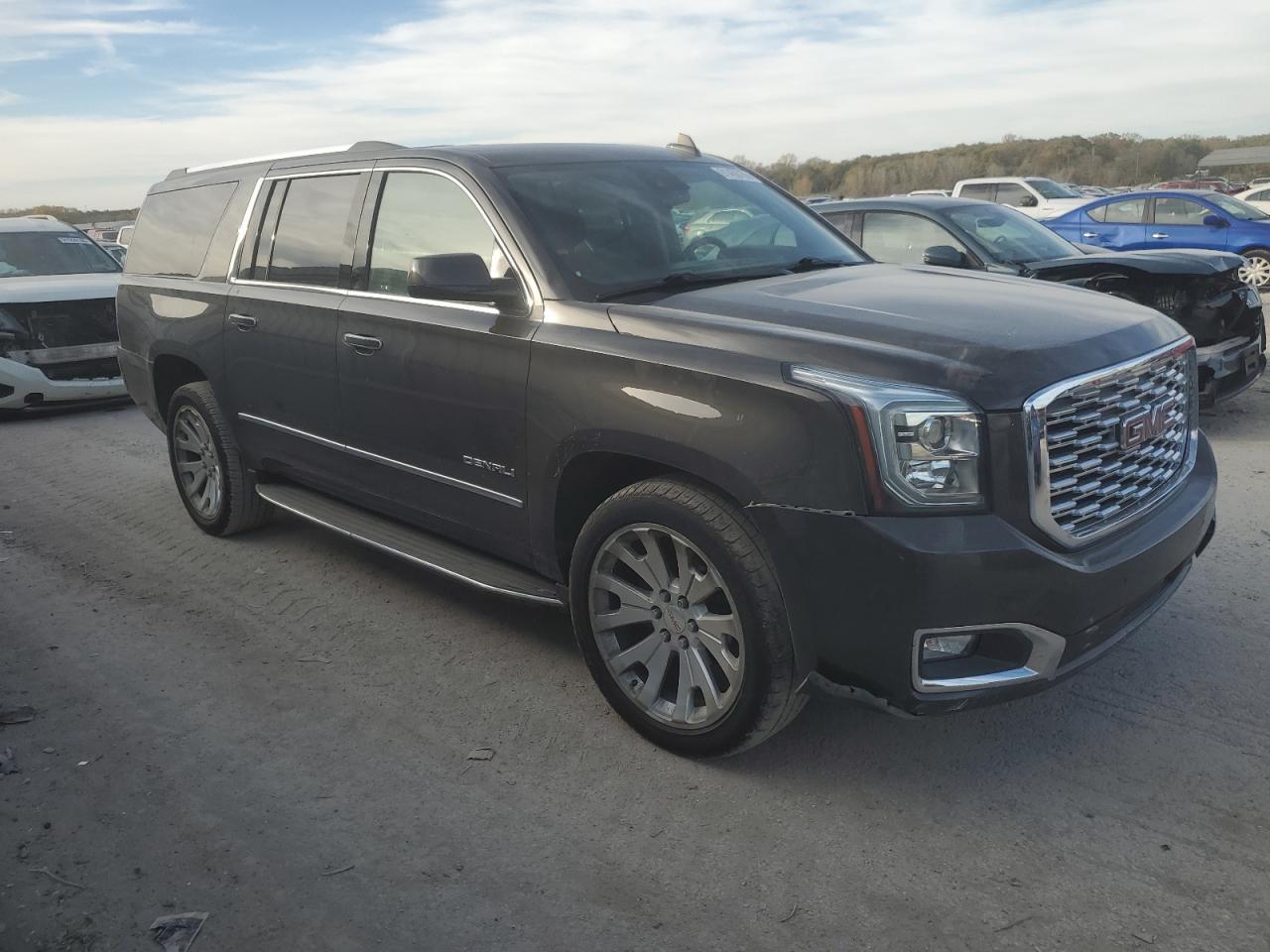 2020 GMC Yukon Xl Denali - Image 4