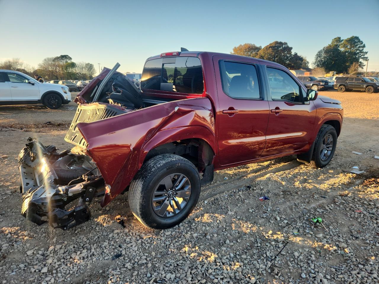 2025 Nissan Frontier S - Фото 3