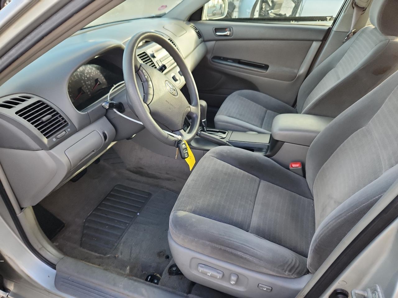 2006 Toyota Camry Le - Image 7