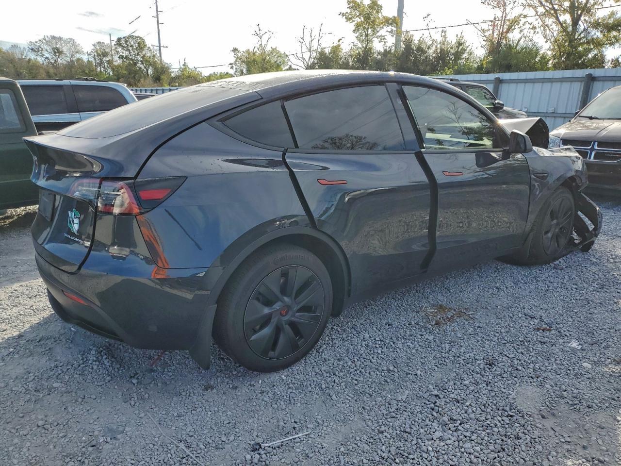 2024 Tesla Model Y - Image 3