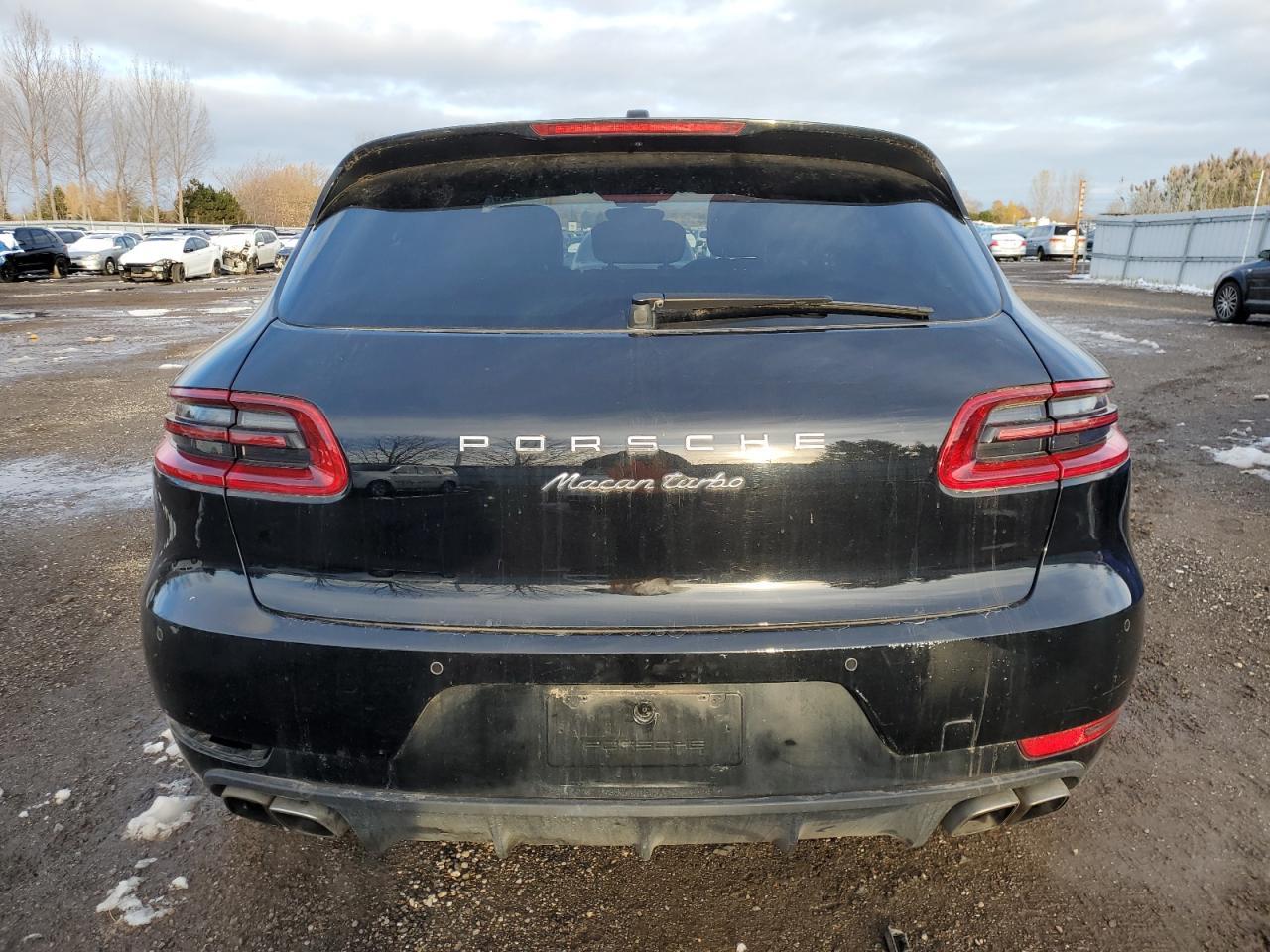 2017 Porsche Macan Turbo - Image 6
