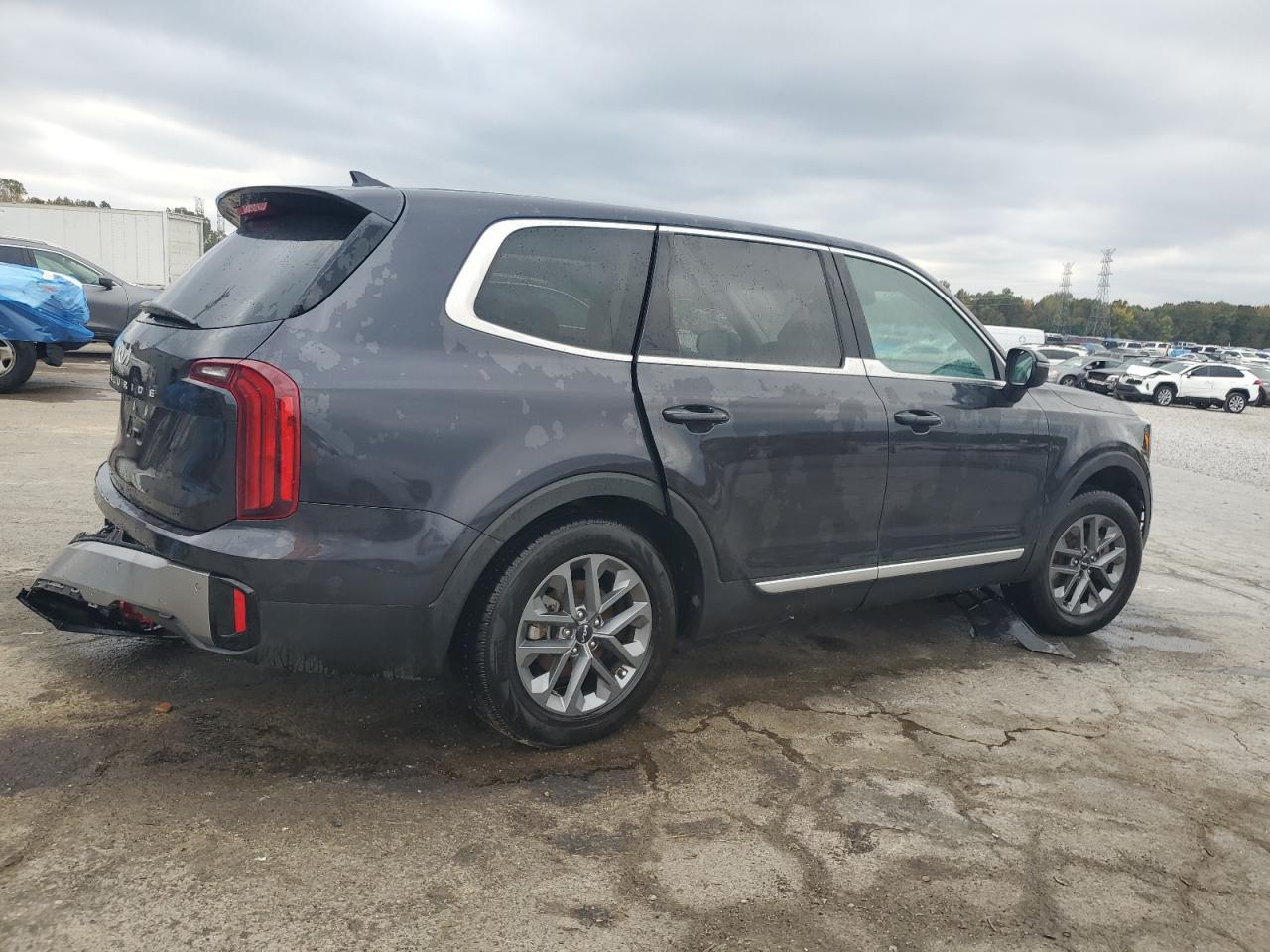 2025 Kia Telluride Lx - Image 3
