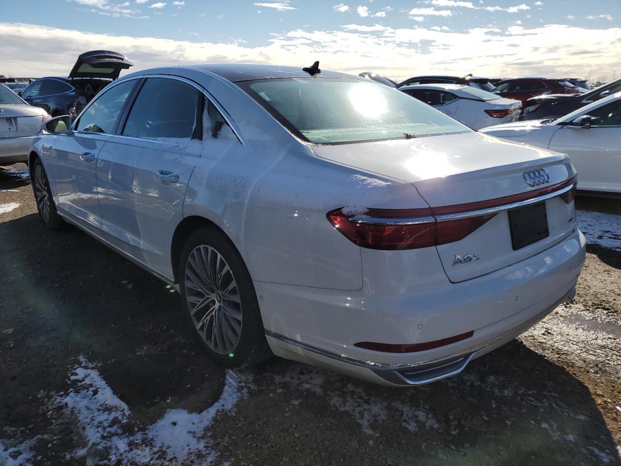 2021 Audi A8 L - Фото 2