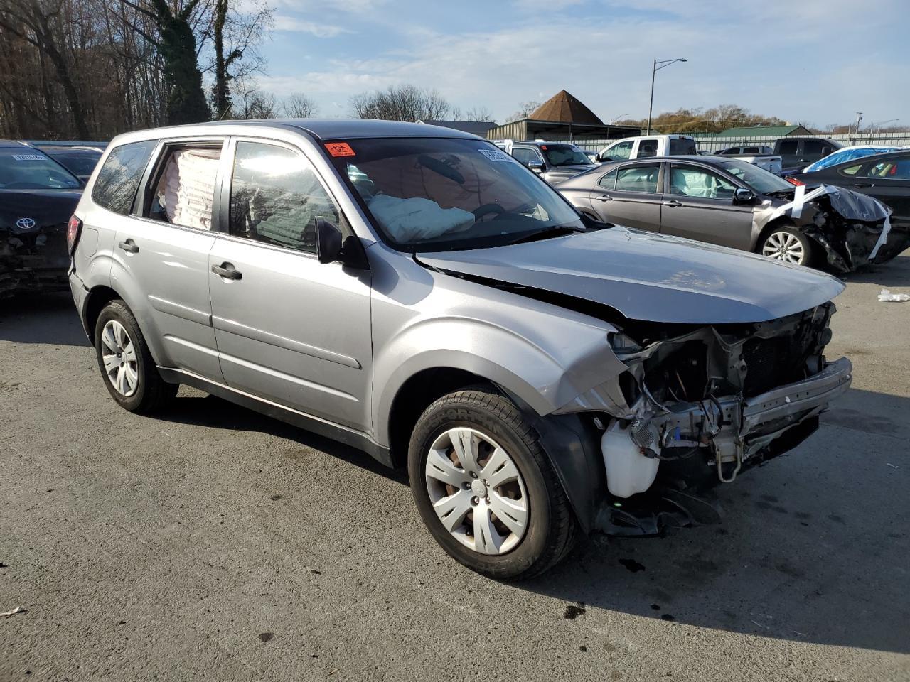 2010 Subaru Forester 2.5X - Фото 4