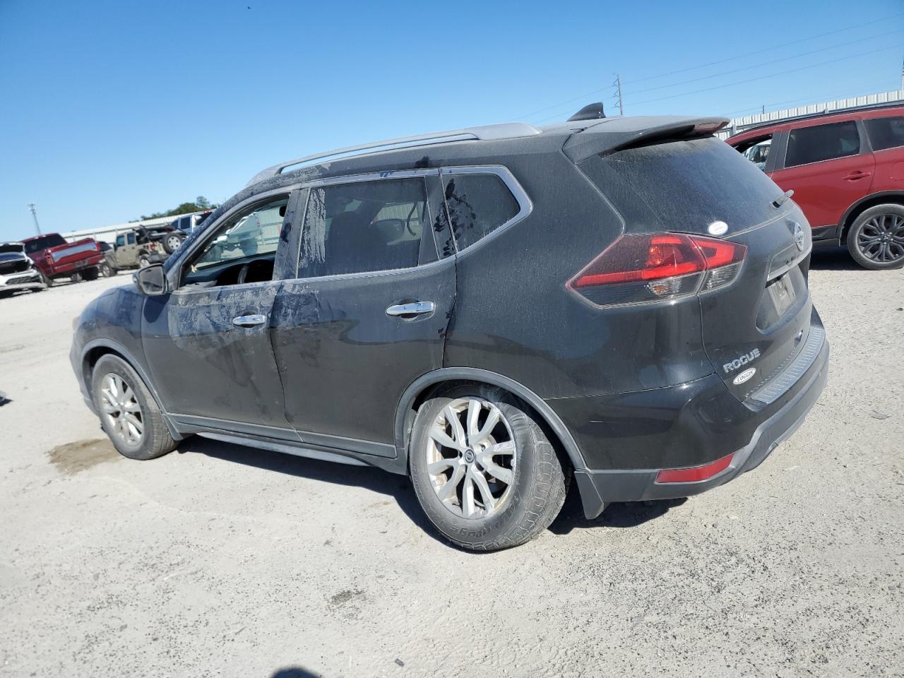 2018 Nissan Rogue S - Фото 2