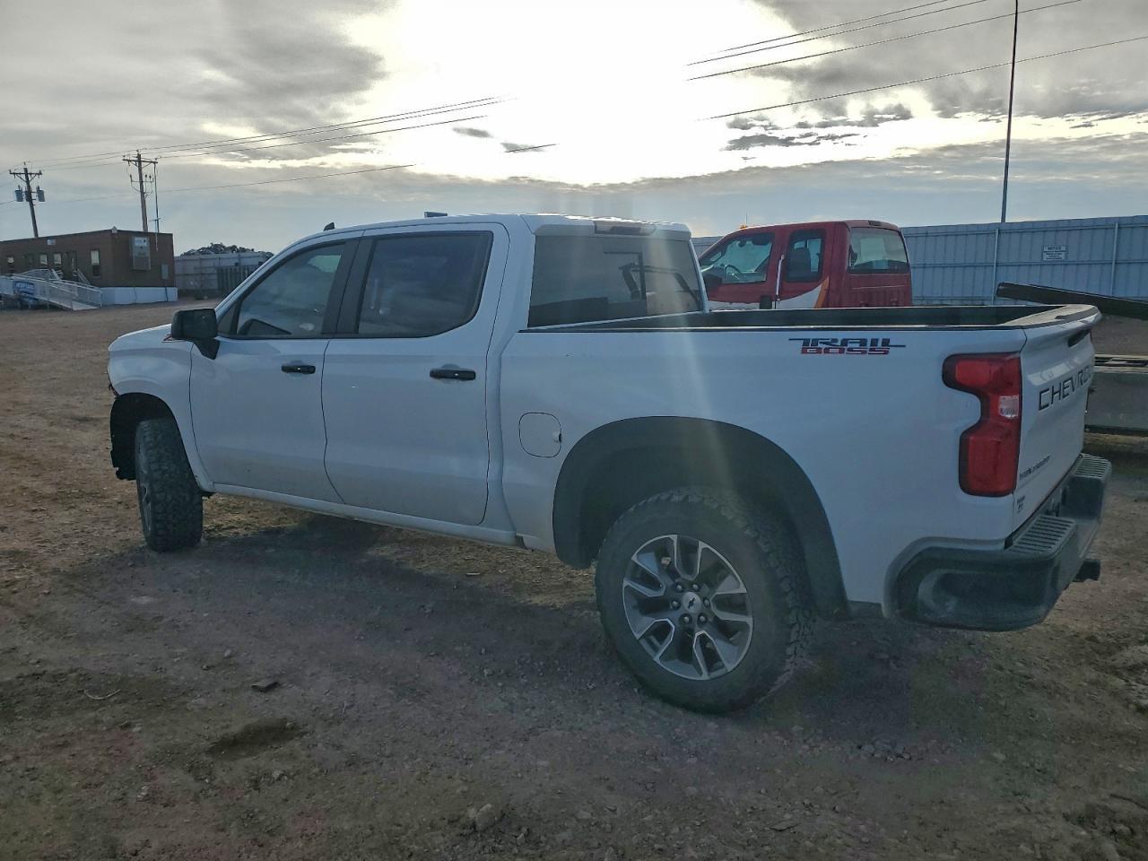 2019 Chevrolet Silverado K1500 Lt Trail Boss - Фото 2