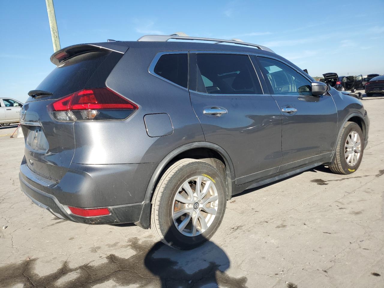 2020 Nissan Rogue S - Фото 3