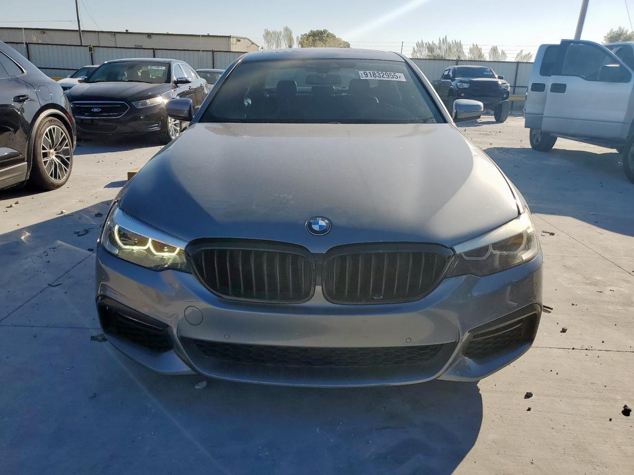 2018 BMW 530E - Фото 5