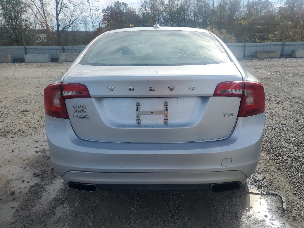 2015 Volvo S60 Premier - Фото 6