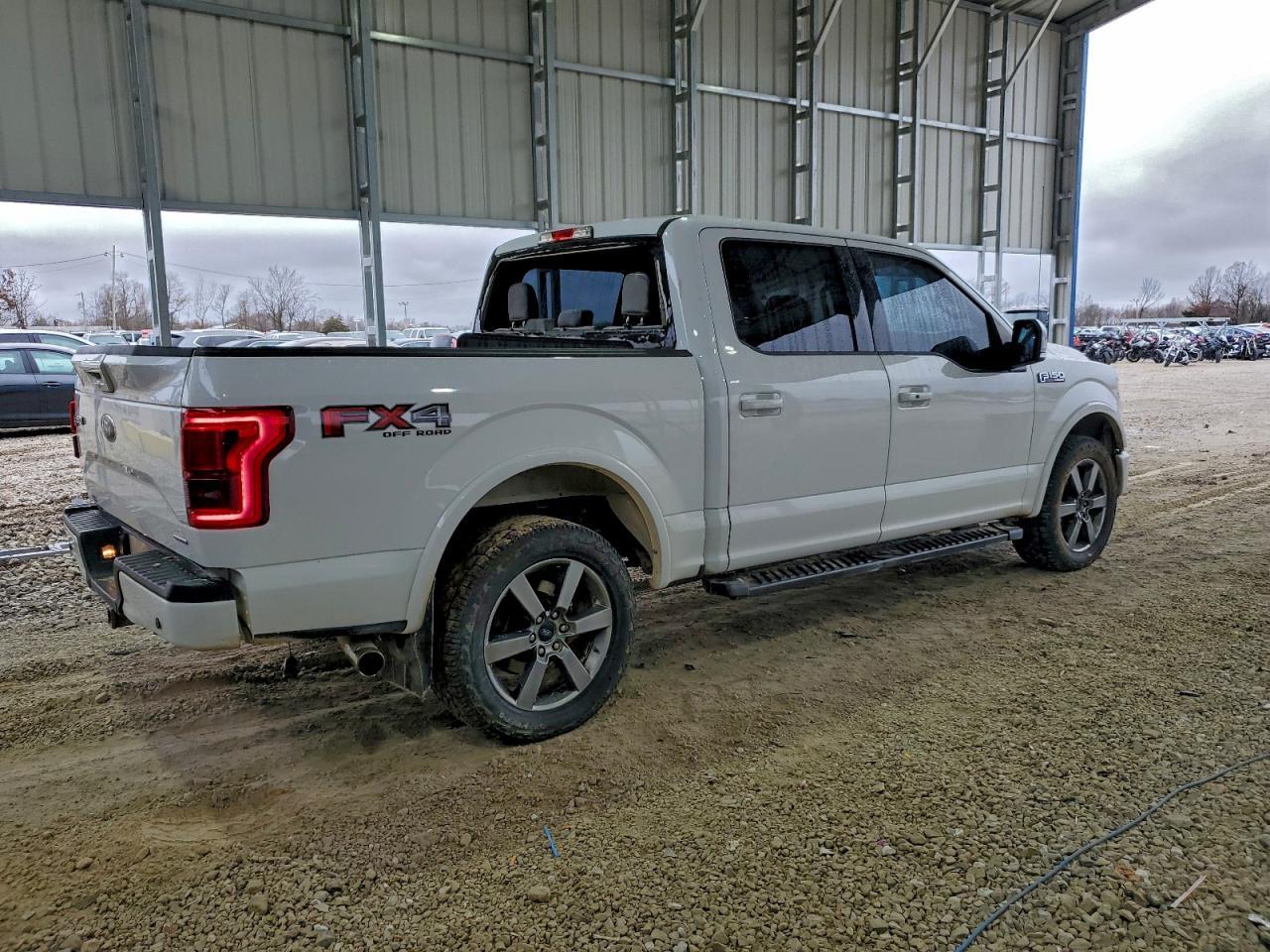2015 Ford F150 Supercrew - Image 3