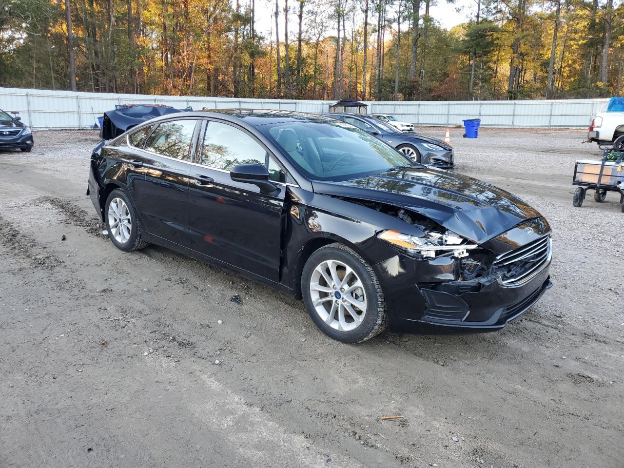 2020 Ford Fusion Se - Фото 4