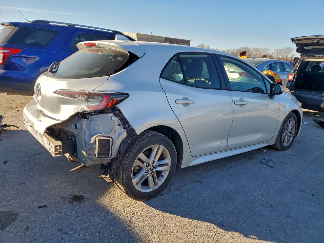 2021 Toyota Corolla Se - Фото 3