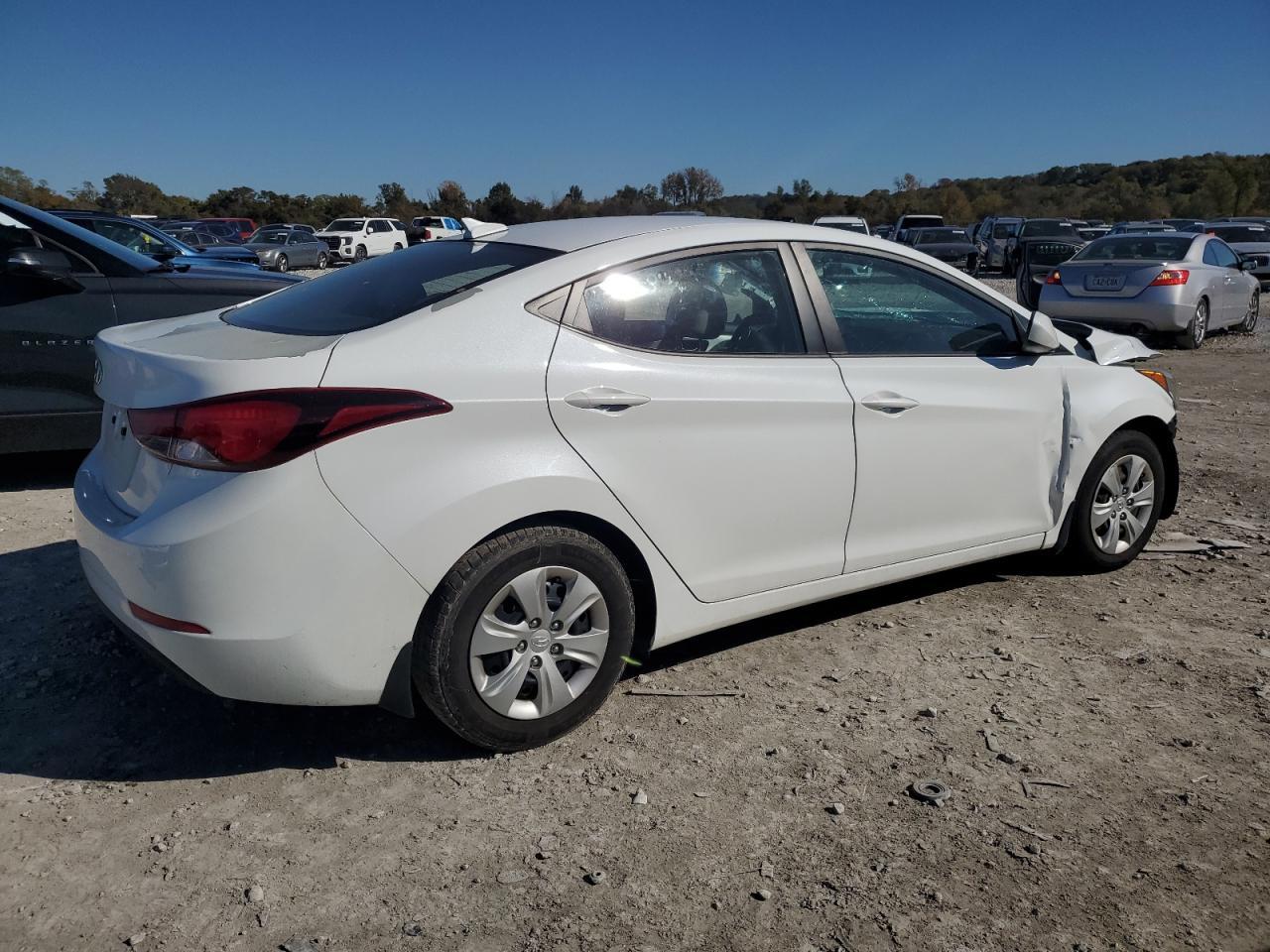 2016 Hyundai Elantra Se - Фото 3