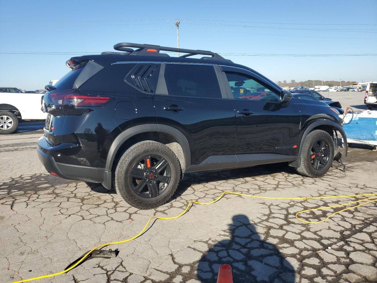 2025 Nissan Rogue Rock Creek - Фото 3