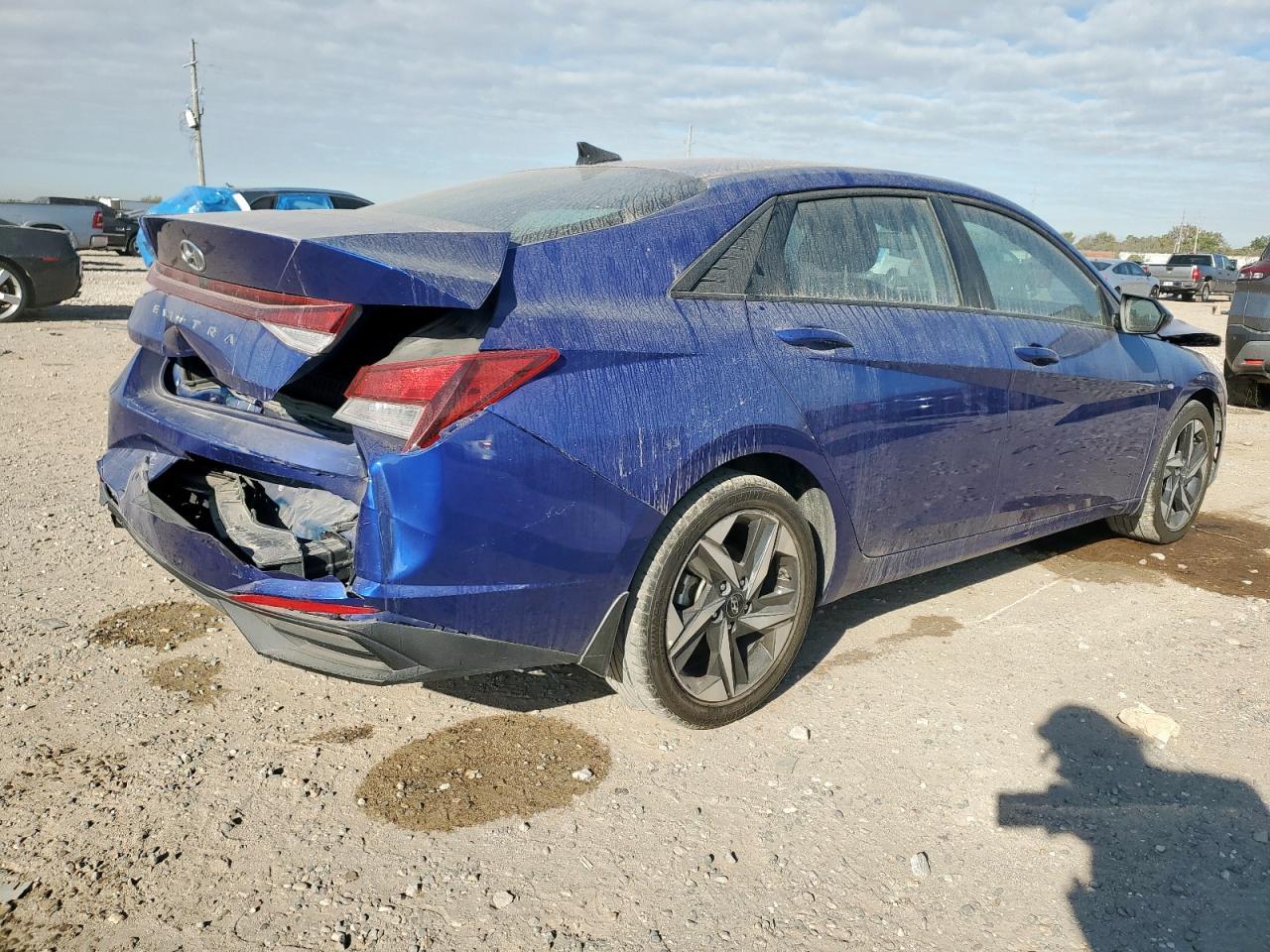 2023 Hyundai Elantra Sel - Фото 3