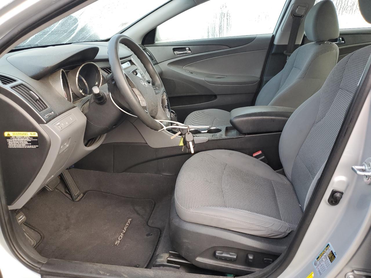 2013 Hyundai Sonata Gls - Image 7