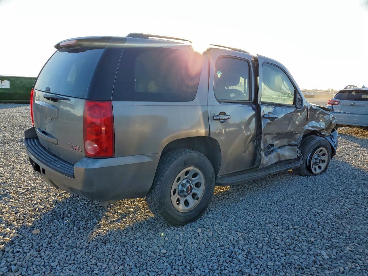 2008 GMC Yukon - Фото 3