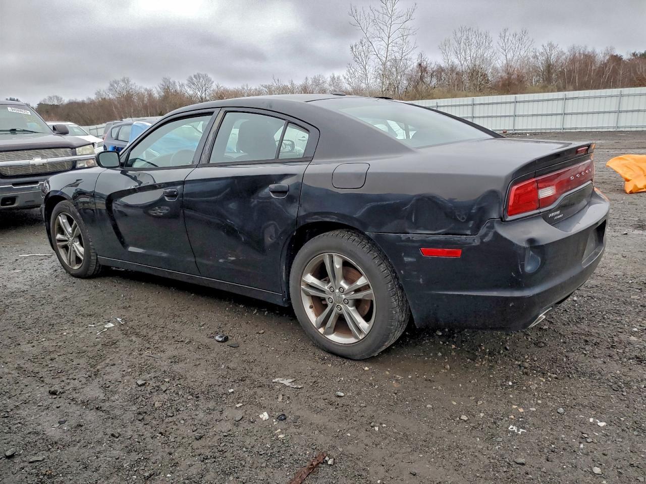 2013 Dodge Charger Sxt - Image 2