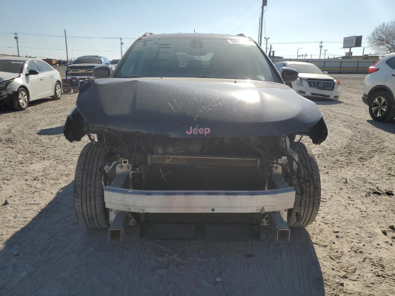 2018 Jeep Compass Latitude - Image 5