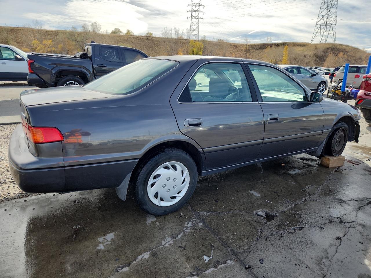 2000 Toyota Camry Ce - Image 3