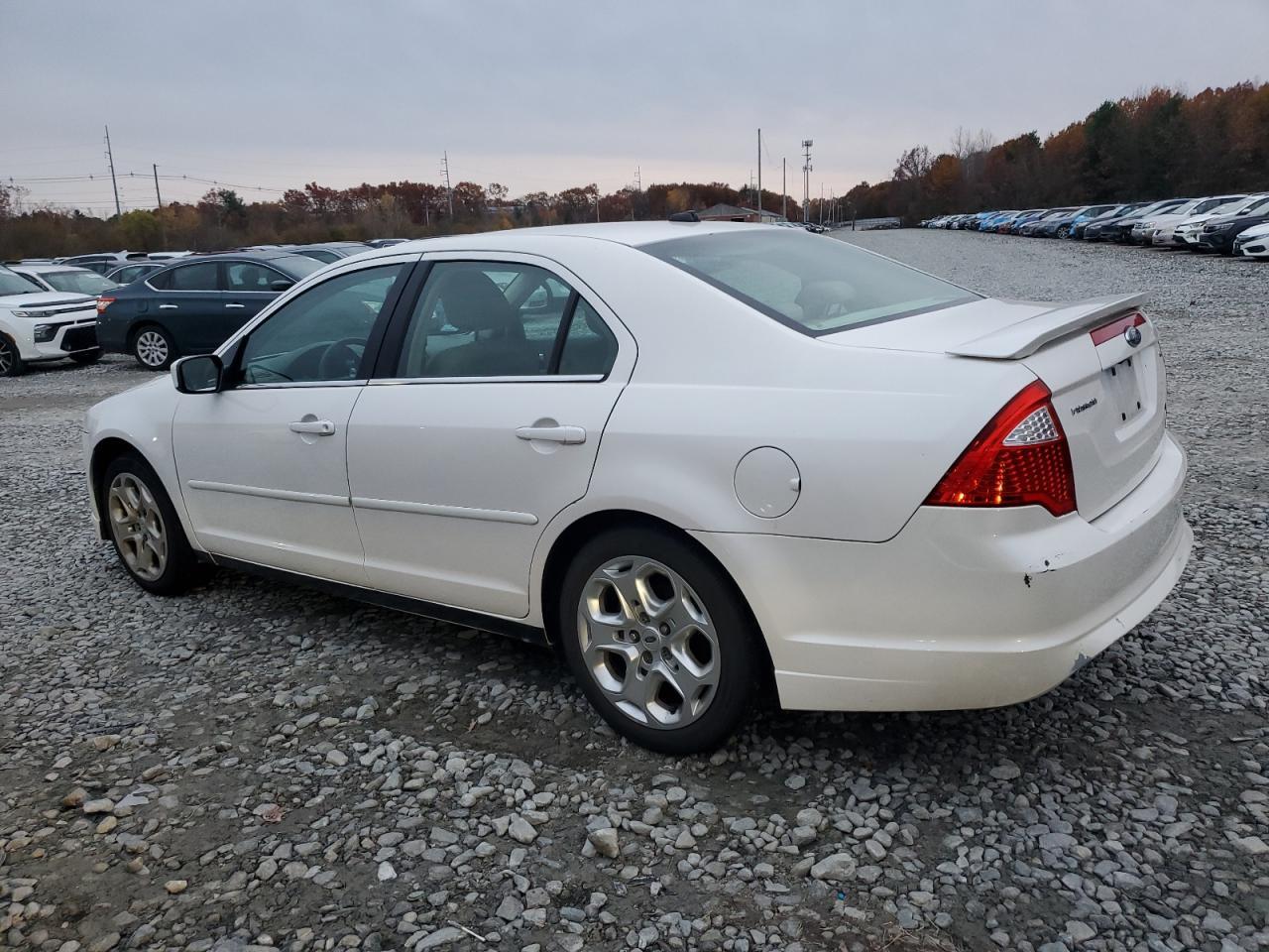 2010 Ford Fusion Se - Image 2