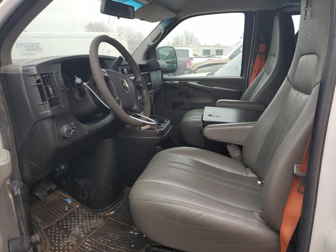 2013 Chevrolet Express G2500 - Фото 7