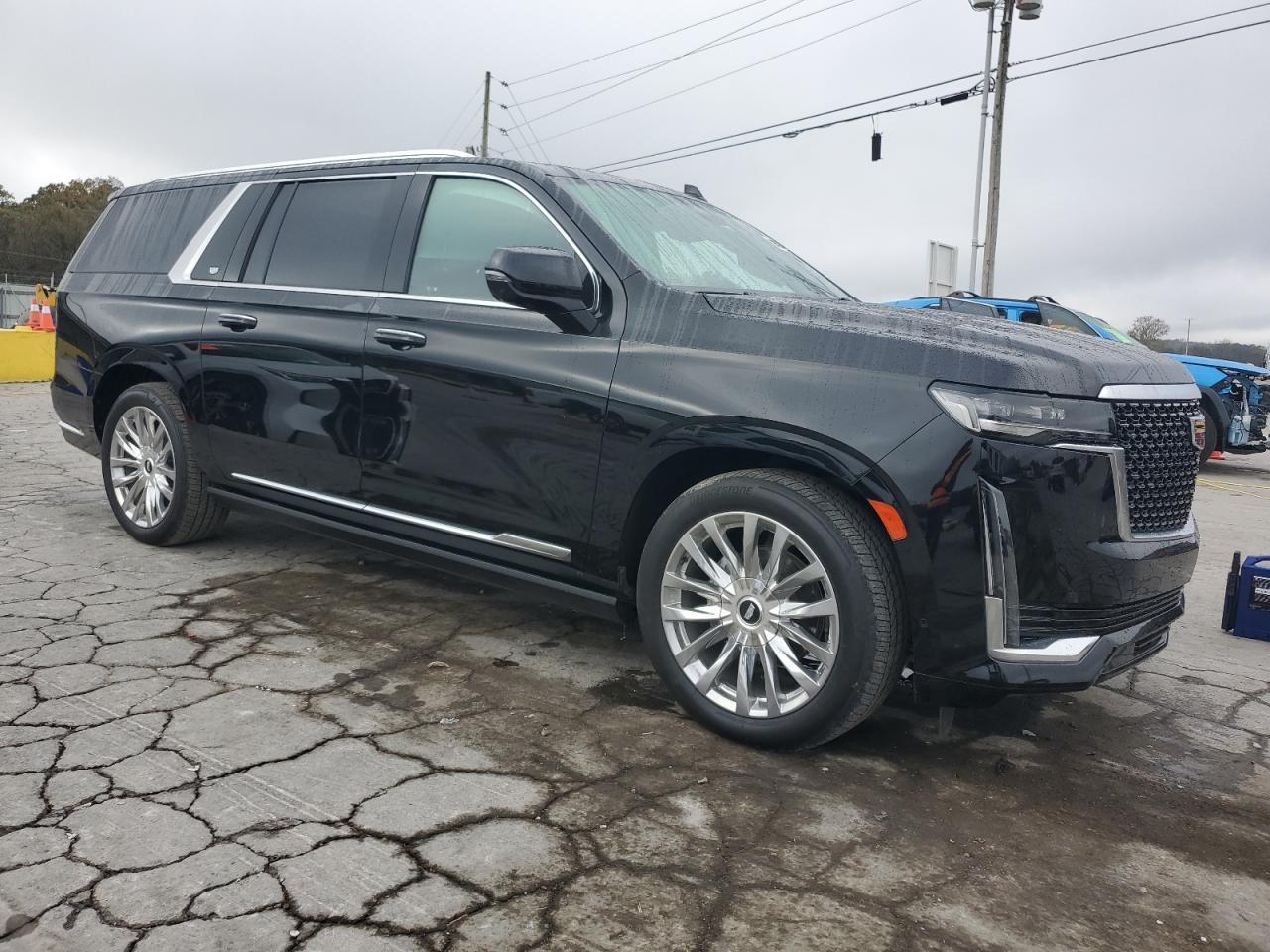 2023 Cadillac Escalade Esv Premium Luxury - Image 4