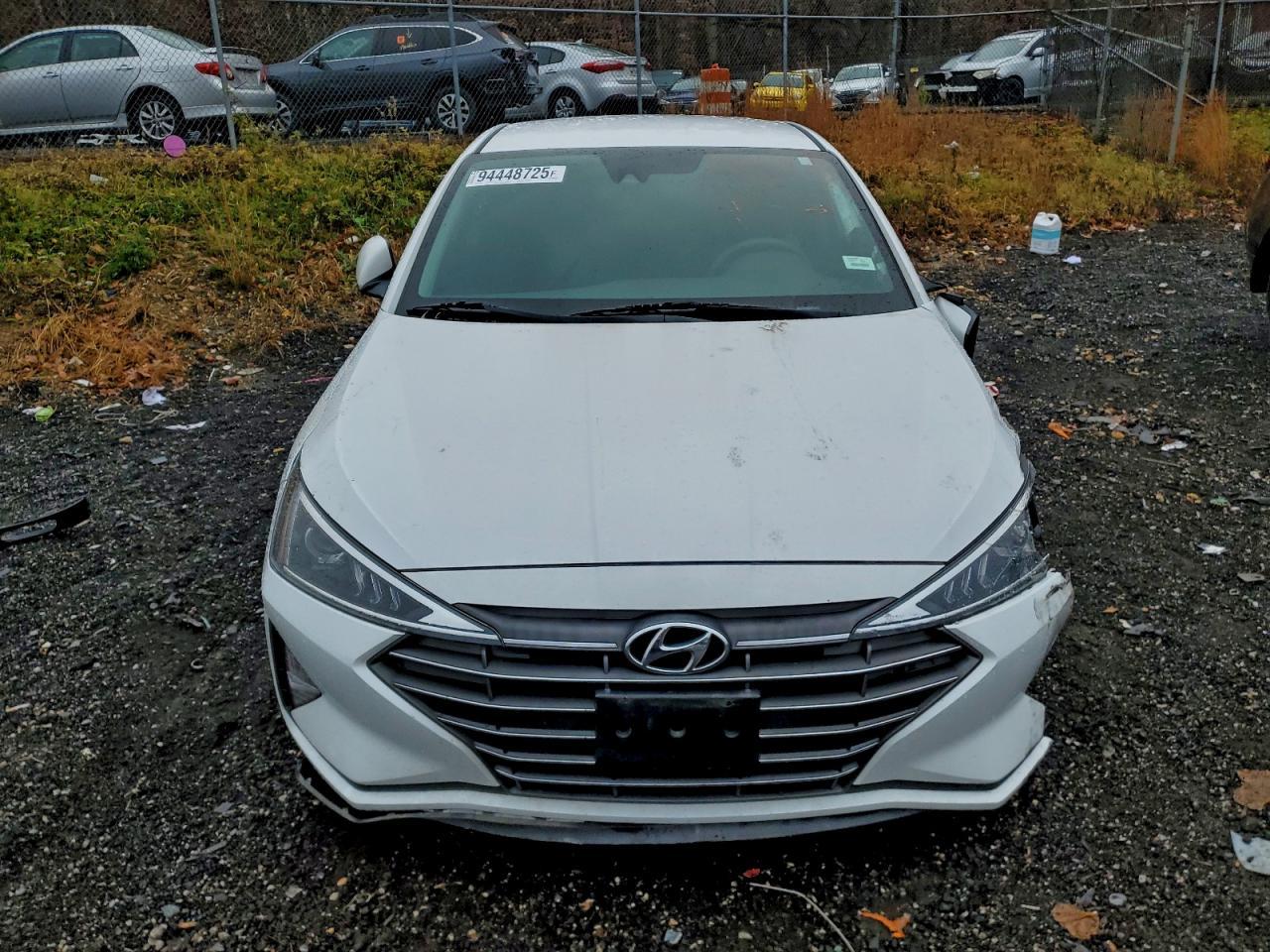 2020 Hyundai Elantra Se - Фото 5
