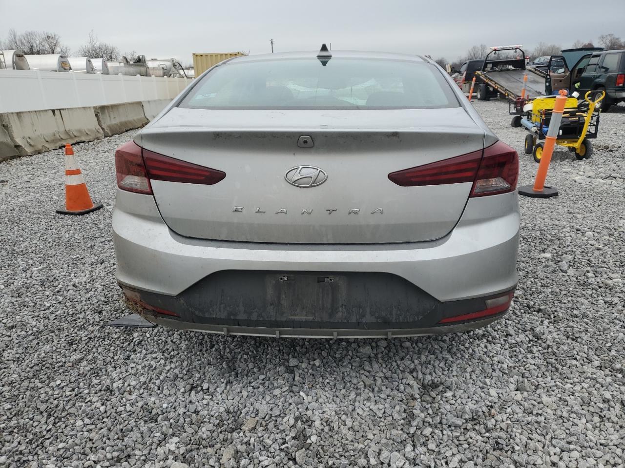 2020 Hyundai Elantra Sel - Фото 6