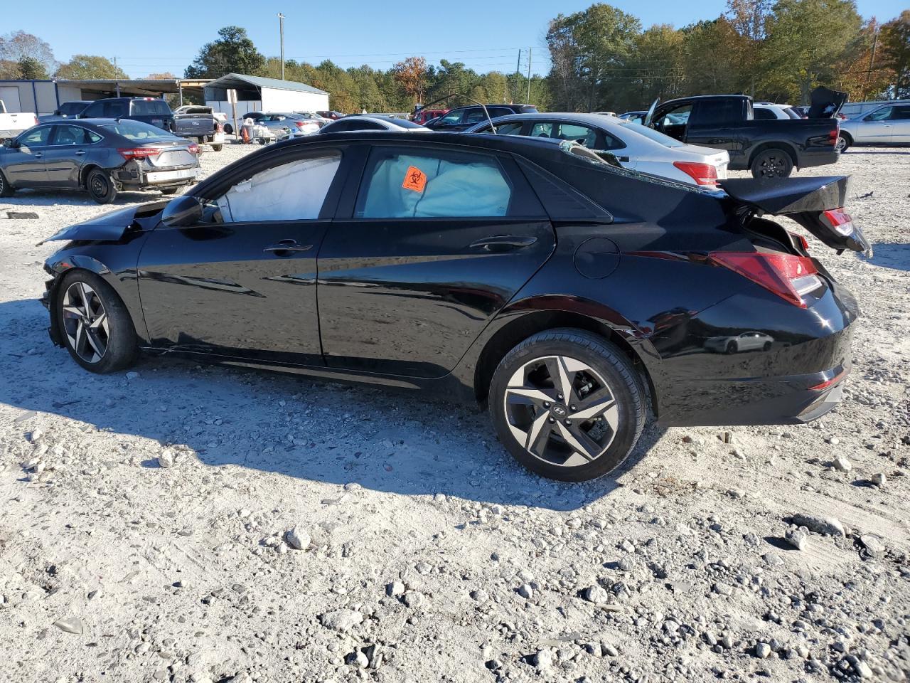 2023 Hyundai Elantra Sel - Фото 2