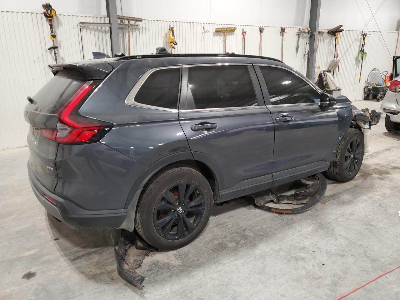 2023 Honda Cr-V Sport Touring - Image 3