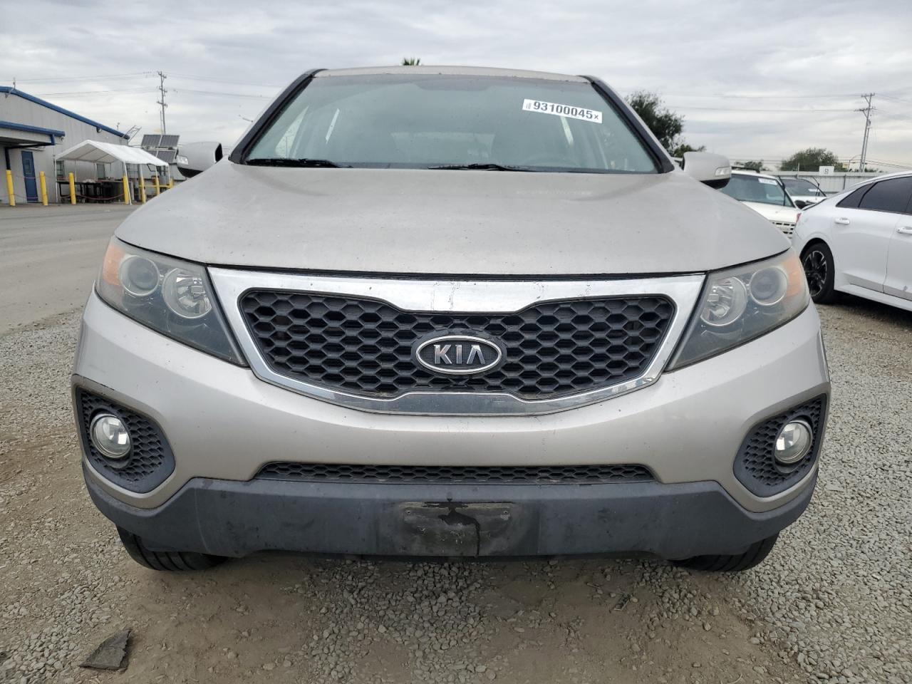 2013 Kia Sorento Lx - Image 5