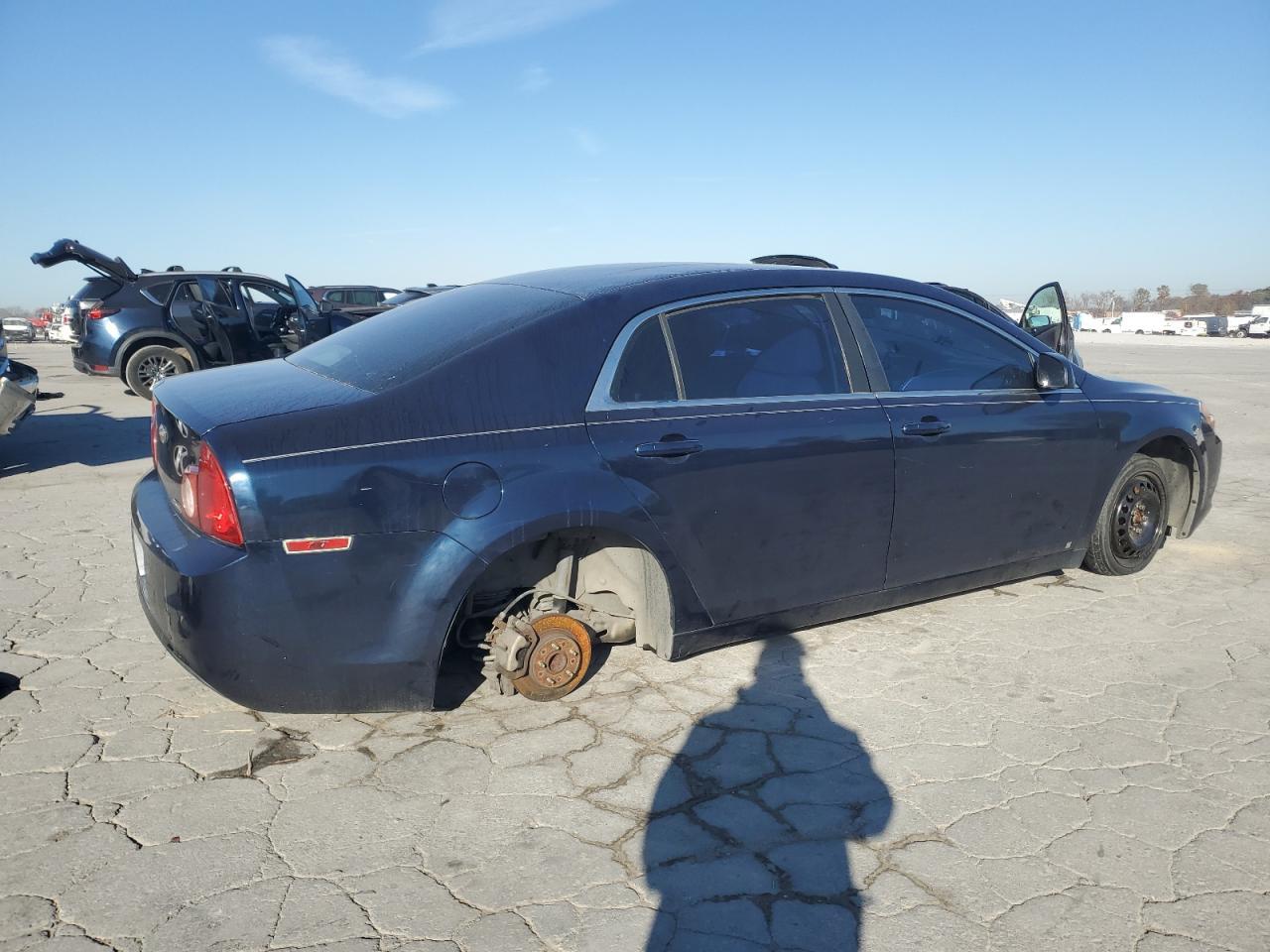 2010 Chevrolet Malibu Ls - Фото 3