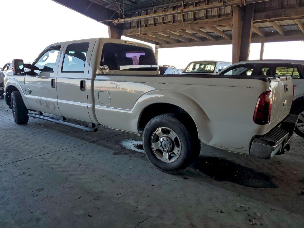 2011 Ford F250 Super Duty - Фото 2