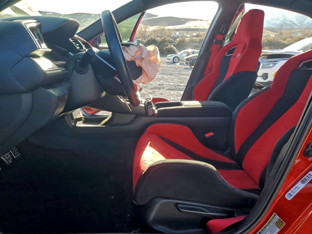 2019 Honda Civic Type-R Touring - Image 7