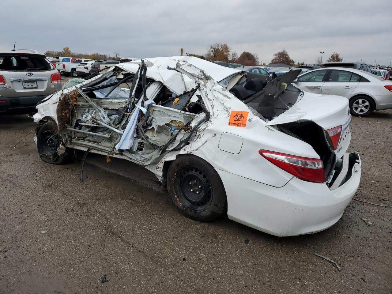 2017 Toyota Camry Hybrid - Фото 2