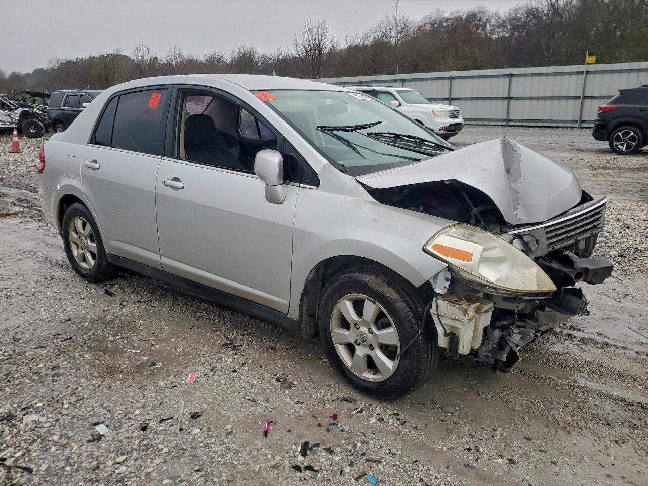 2007 Nissan Versa S - Фото 4