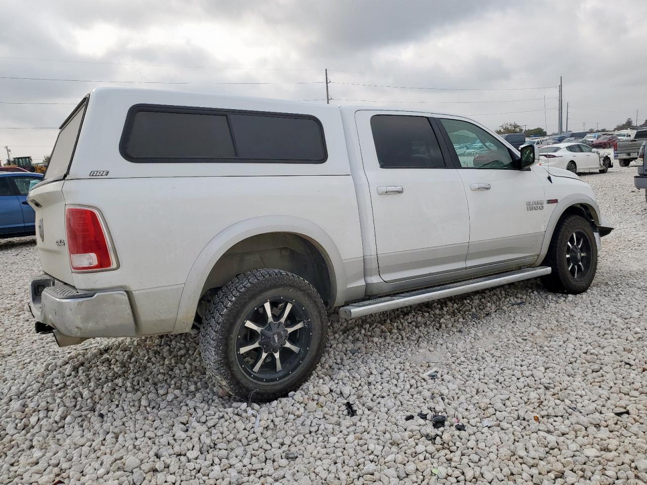 2015 Ram 1500 Laramie - Image 3